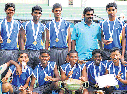 RDT Inclusive High School, Anantapur posted a comprehensive 4-0 victory over YMCA, Chennai to lift the Rotary, Indiranagar- GS Randhawa memorial inter-school hockey tournament on Saturday.