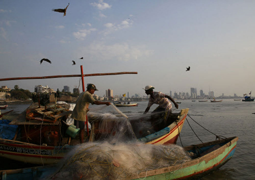 Fifty fishermen from Nagapattinam and Karaikal have been arrested by the Sri Lankan Navy personnel for allegedly fishing near the Lankan coast. AP file photo