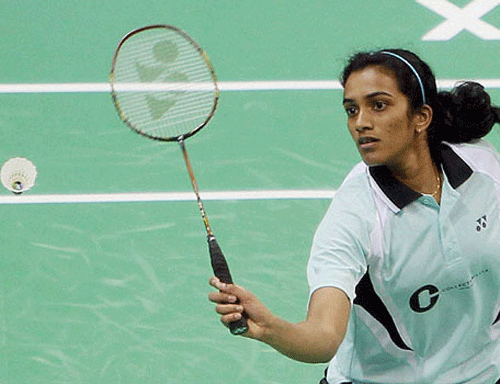 Indian main medal hopes in badminton, PV Sindhu and Parupalli Kashyap, notched up easy victories in the women's and men's singles events respectively to storm into the pre-quarterfinals at the 20th Commonwealth Games here today / PTI file photo