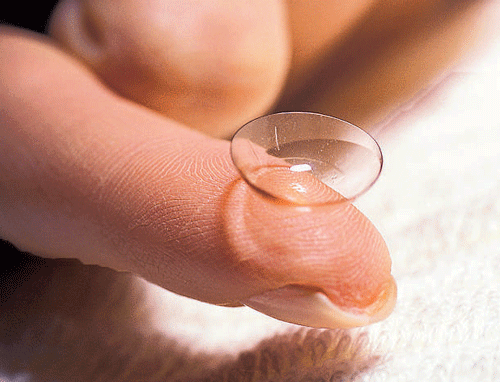 Researchers are attempting to make infrared-sensitive contact lenses.