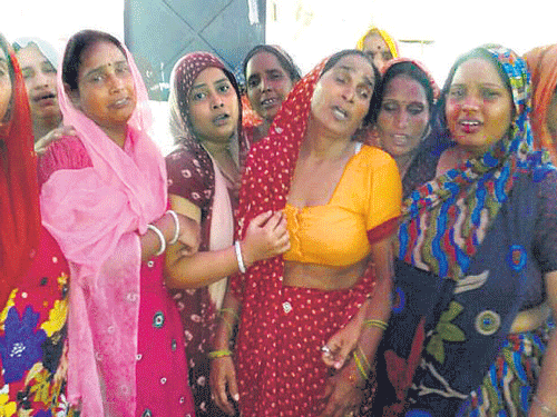 Relatives grieve after hearing news of the teenager's death. A teenager was stabbed to death by five juveniles known to him in south Delhi's Ambedkar Nagar on Tuesday. DHNS
