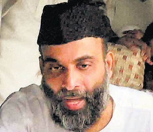 Out on bail, Abdul Nazir Maudany, prime accused in 2008 Bangalore serial bomb blast case, today told the Supreme Court that ''foolproof security'' prevented him from offering his Eid prayers in a mosque while Karnataka Police said allowing him to enter the place of worship would have left him unguarded. DH file photo
