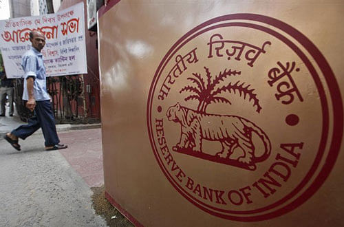 Towards aiding the government meet its fiscal deficit target, the Reserve Bank of India (RBI) Monday transferred it a surplus profit of Rs.52,679 crore, the central bank said. Reuters file photo
