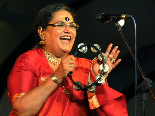 Pop icon Usha Uthup,known for her weakness towards anything related to Bengal, says she is not fussy with fees when it comes to good lyrics and music in Tolly flicks. DH file photo