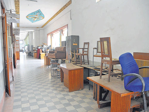 The old furniture dumped in the corridors of the Vidhana Soudha. DH photo