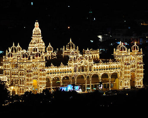 The website of the Mysore Dasara festival 2014, which will provide access to some of the new facilities introduced for tourists this year, apart from other details of the festival, will be officially launched on Friday. DH file photo