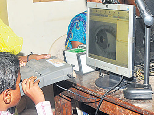 Aadhaar-linked biometric attendance for Central staff