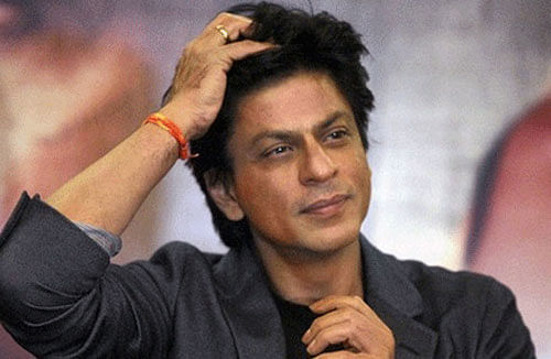 Bollywood superstar Shah Rukh Khan has reportedly got threats from a gangster, but a source close to the actor-producer denied the news saying it is untrue.