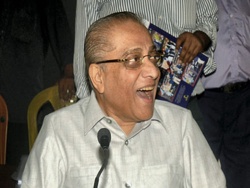 A police complaint has been lodged against Cricket Association of Bengal president Jagmohan Dalmiya for 'dishonouring' the national flag on Independence Day. PTI file photo