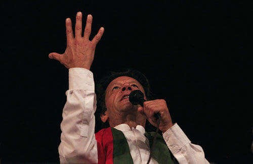 Imran Khan's Pakistan Tehreek- i-Insaf (PTI) party today suffered a major setback after party president and senior politician Javed Hashmi was expelled after he criticised the cricketer-turned-politician's decision to march to the official residence of Premier Nawaz Sharif. Reuters photo