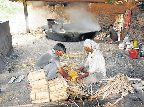 A jaggery making unit in Chamarajanagar. DH PHOTO