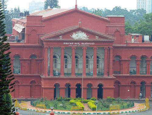 The High Court on Monday stayed the investigation by Lokayukta police against a zonal commissioner of the Mysore City Corporation. DH file photo