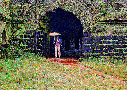Manjarabad Fort photo by author