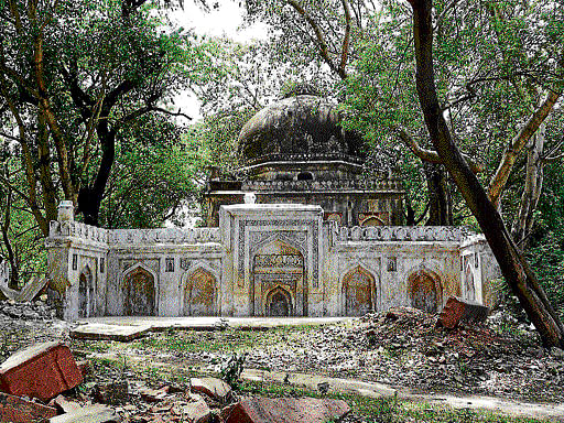 Learn a lesson or two in history at parks like Coronation Memorial, Mehrauli Archaeological Park and  Jahanpanah Forest