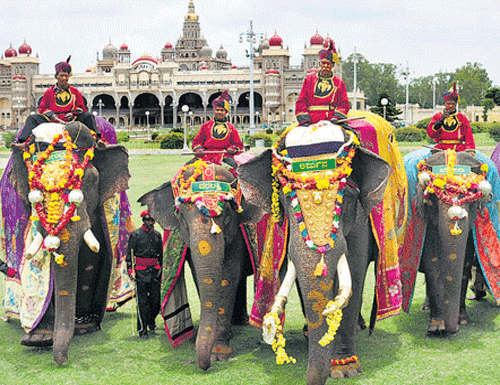 A&#8200;tableau to invite people from across the State for Dasara, spreading the fragrance of the festival through the State-owned Mysore Sandal Soap and chair-back panels with Dasara canvas in the backdrop are among the novel initiatives planned to give wide publicity for the festival scheduled to be held from September 25 to October 4. DH file photo