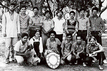 (Standing, from left) Giri, Anil, Ikram, Venkat, Arun, Subbu, BG Srinivas and Sriram. (Sitting, from left): Srinath, Hema, Ramesh Aravind, Sanjay, Gopal and Ravi