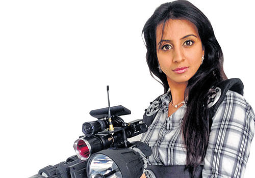 This ghostbuster is well-informed, educated and well-versed in  detecting spirits, Sanjjanaa Galrani