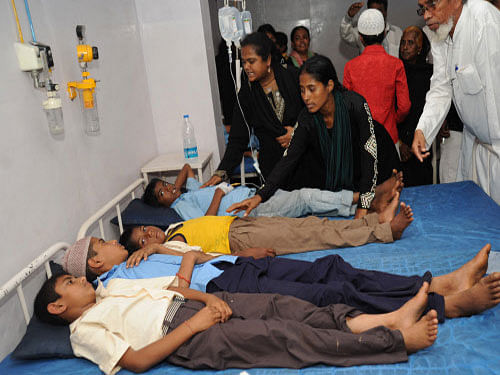 School children of Urdu Model primary school admited at the Dr. B.R. Ambedkar Medical College Hospital after the mid-day meal poisoning at the school in Bangalore. DH file photo