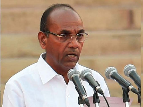Shiv Senas lone representative in the Union government, Anant Geete, is expected to put in his papers once Prime Minister Narendra Modi returns to India after his visit to the United States. PTI file photo