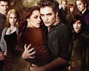 'Twilight' author Stephenie Meyer and Lions Gate have announced plans to select five aspiring female directors to make short films based on the vampire romance saga that they will release on Facebook next year.