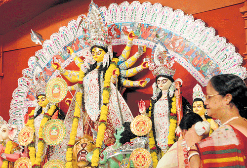 Grand: The Durga 'pandal' at RBANMS Grounds. dh photos by bh shivakumar
