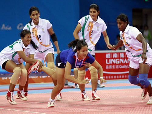 Defending champions India stayed on course for double gold in kabaddi as the sport's powerhouse stormed into the finals of both men and women's events respectively, with resounding wins at the 17th Asian Games, here today. AP photo
