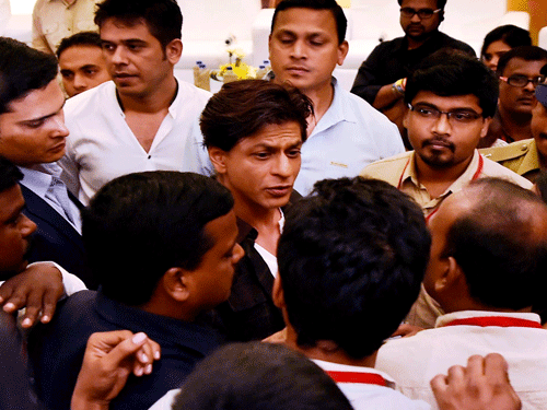 Mediapersons boycotted a press conference to be attended by Shah Rukh Khan after the team turned up almost four hours late. AP Image