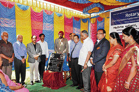 Rotarians at the inauguration of Rural Health Centre at Kakaramanhalli in Bidadi hobli in Ramanagara district on  Thursday.