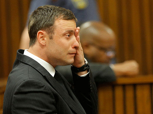 South African track star Oscar Pistorius should serve three years of partial house arrest and community service for the negligent killing of his girlfriend, a witness said on Monday at the first day of the athlete's sentencing.Ap File Photo