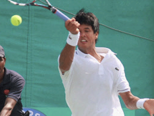 India's top singles players, led by Somdev Devvarman, easily advanced to the second round of ATP Pune Challenger but rising star Ramkumar Ramanathan made a shock first-round exit, here on Tuesday. / PTI Photo