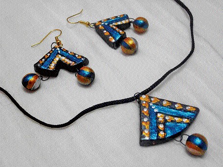 Pretty :Terracotta jewellery