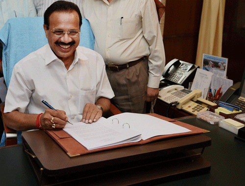 Railway Minister D V Sadananda Gowda on Sunday said he has kept his 25 years of political career transparent and not followed any illegal path to increase his wealth. / PTI Photo