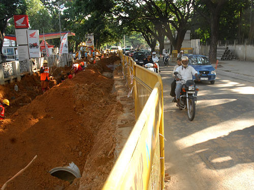 A view of 'TENDER SURE' under construction road work at St. Marks Road, State Bank of India circle, near Police Traffic Park in Bangalore. Dh file photo