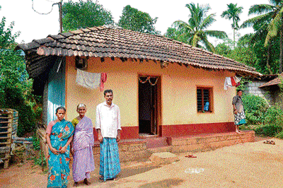 Jayamma, Chandramma and Raveendra at their house at  Tudaki in Thirthahalli taluk of Shivamogga district. DH photo