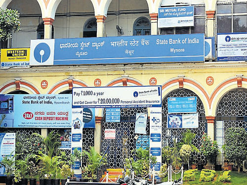 Banking services were paralysed for a day in the city on Wednesday, following the nation-wide strike call given by the United Forum of Bank Unions, pressing for the fulfilment of their demands. DH File Photo