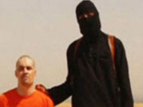 Jihadi John, the nickname given to a Briton who beheaded two British and two Americans abducted by the Islamic State(IS) Sunni radcial organisation, has reportedly been injured in an US airstrike. Reuters file photo