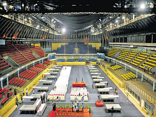 Last-minute preparations were on just a day before IBSF World Snooker Championship was due to kick off here at the Sree Kanteerava Indoor Stadium here on Wednesday.