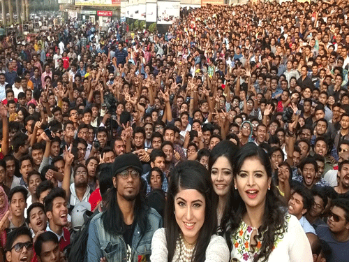 A group of at least 1,151 people in Bangladesh have taken a selfie together with their Nokia Lumia 730 smartphone - making it one of the gigantic selfies fit to become the world's largest selfie. Photo courtesy: World's largest selfie event facebook page, https://www.facebook.com/worldslargestselfieevent