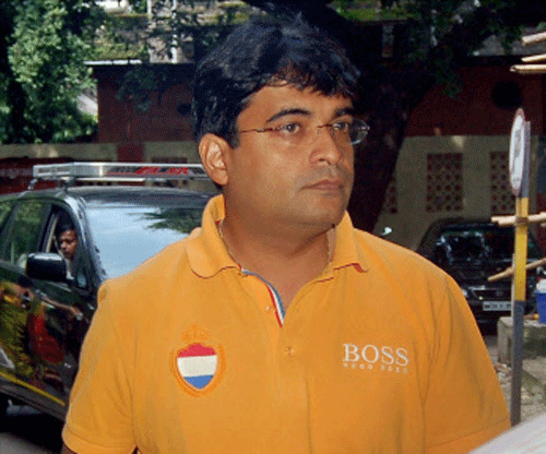 The Supreme Court today said that N Srinivasan's son-in-law Gurunath Meiyappan's role in IPL betting and spot-fixing scandal seemed like insider trading and agreed to hear a plea for making public the names of cricketers, who were mentioned in the Justice Mudgal Committee report. PTI photo
