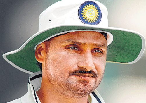 Fresh from leading Punjab to a runner-up finish in the Vijay Hazare one-day tournament, out-of-favour India off-spinner Harbhajan Singh is happy with his own showing in the domestic circuit and is keen to make a comeback into the national team for the 2015 World Cup.