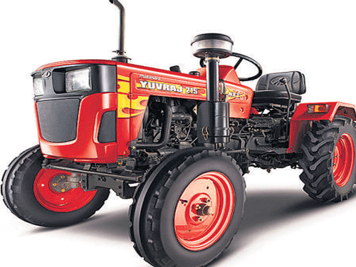 Mahindra & Mahindra Ltd (M&M), the market leader in the Indian tractor industry, rolled out its new Yuvraj 215 NXT, with solid style and performance in Karnataka.