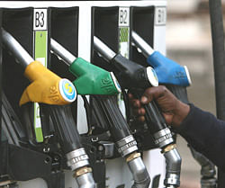 Petrol and diesel prices have come down by Re 1 and 89 paise per litre, respectively, with effect from Sunday midnight in Bengaluru. Reuters file photo
