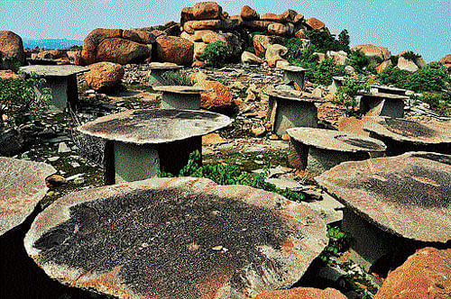 Dolmens strewn across Hirebenkal Hills; the kettledrum-shaped stone at Hirebenkal. photos by author