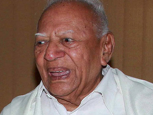 Former Supreme Court Justice and Kerala minister V.R. Krishna Iyer Thursday passed away in a hospital in Kochi, doctors said. PTI file photo