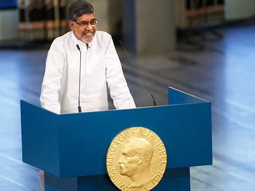 Nobel Peace Prize winner Kailash Satyarthi, from India smiles as he makes an address after being awarded the Nobel Peace Prize during the Nobel Peace Prize award ceremony in Oslo, Norway, Wednesday, Dec. 10, 2014. AP photo