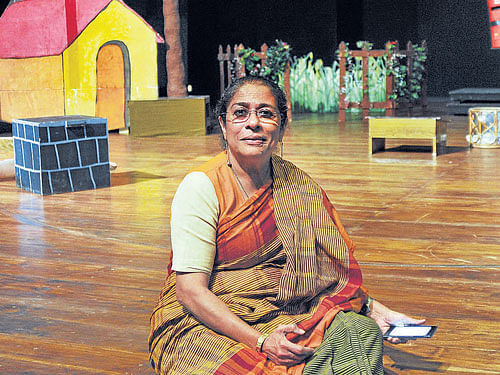 Theatre personality Arundhati Nag on stage at Ranga Shankara. (PHOTO BY SRIKANTA SHARMA R)