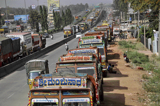 The city's interior traffic is heavily influenced by incoming heavy traffic from the peripheries. For too long, it's been felt that the heavy vehicles cause jams all around the ring road leading to a cascading effect towards the city centre.DH photo