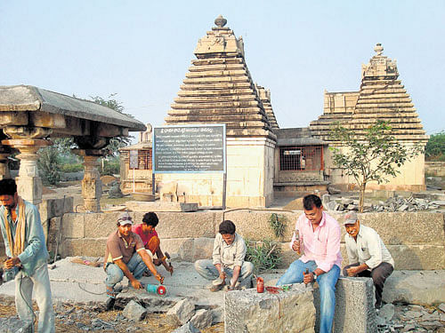 Rabbani (pink shirt) and his team members at the Chaya Somasekhara Temple at Panagal in Nalgonda district. JBS Umanadh