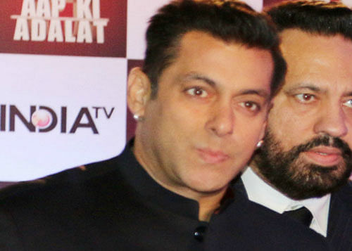 'Bajrangi Bhaijaan' Salman might not have watched friend Aamir's 'PK' because of his busy schedule, but the actor believes that 'PK' is an amazing film. Screen grab