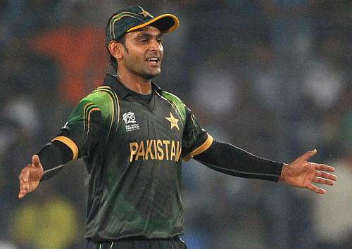 Crunch time for Hafeez as bowling action gets scrutinised. Photo: Reuters (File)